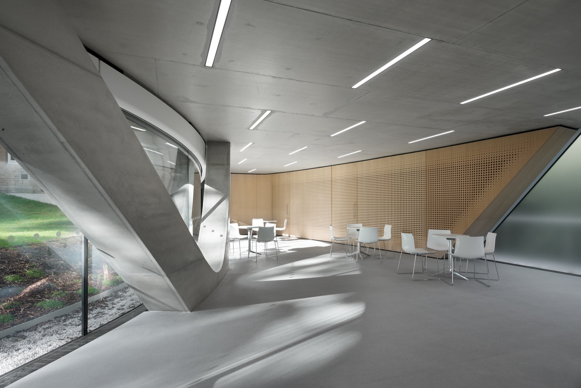 Gallery of The Investcorp Building / Zaha Hadid Architects