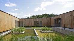 Ecole des Bartelottes à la Ville-du-Bois / NOMADE Architects