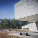 Escola Paulette-Deblock / zigzag architecture - Imagem 2 de 20