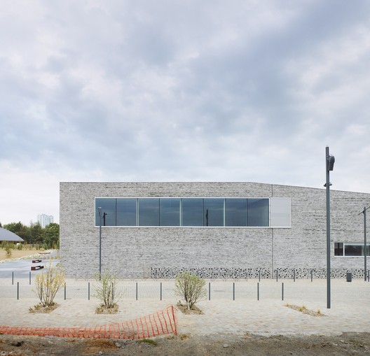 Escola Paulette-Deblock / zigzag architecture - Imagem 13 de 20