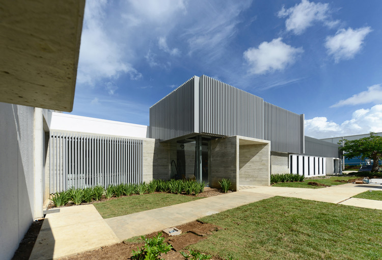 SARCO / HACEDOR:MAKER/arquitectos  - Facade