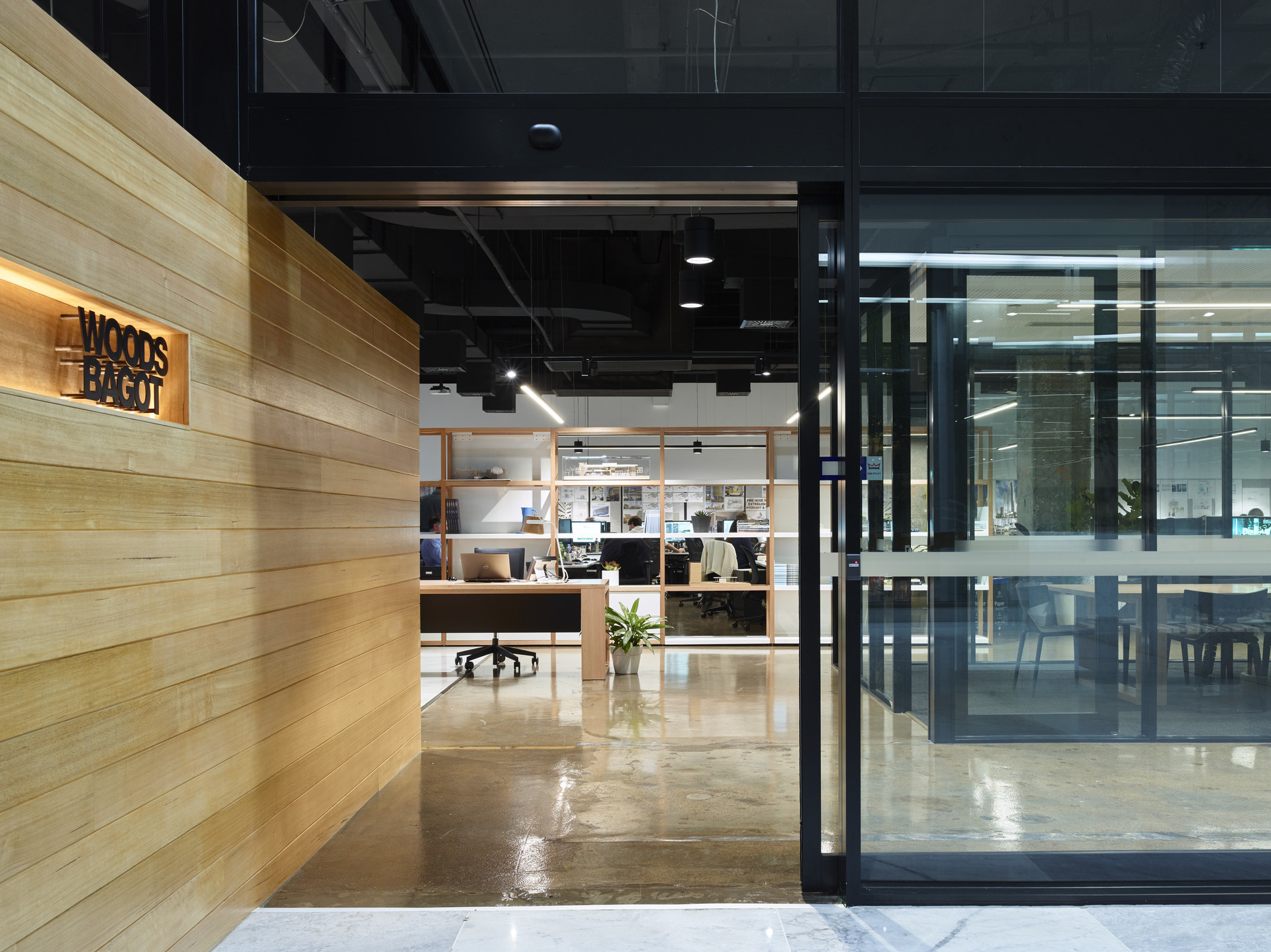 Galeria de Estúdio Brisbane / Woods Bagot 11