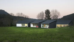 Casa-U / Estudio MAPAA