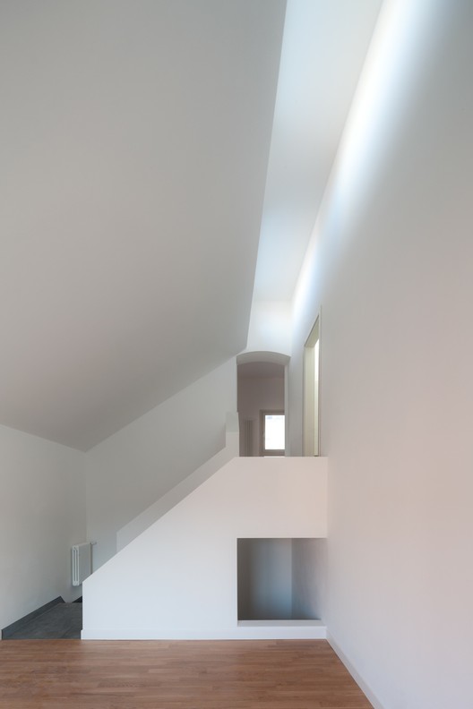 Residential Building Refurbishment / Studio Macola - Windows