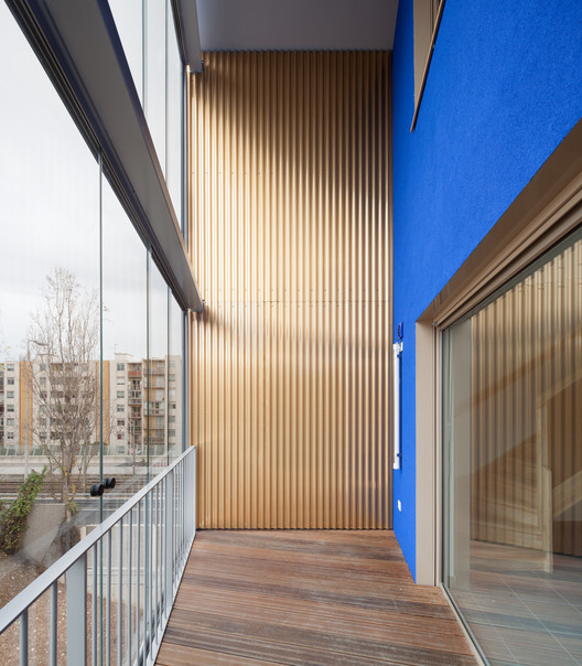 Social Housing in Nice / Comte & Vollenweider - Windows, Facade, Glass, Handrail