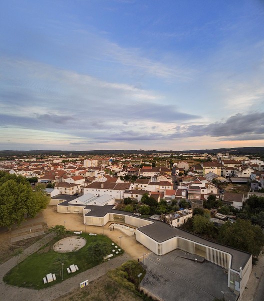 Camping en Abrantes / atelier Rua - Imagen 18 de 36