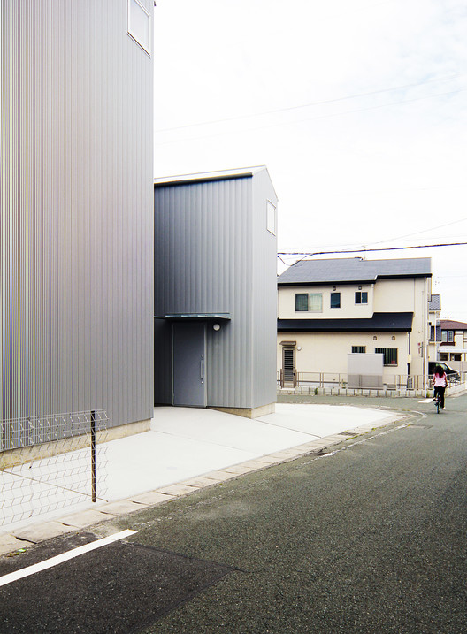 House in Kosai / Shuhei Goto Architects - Windows, Facade