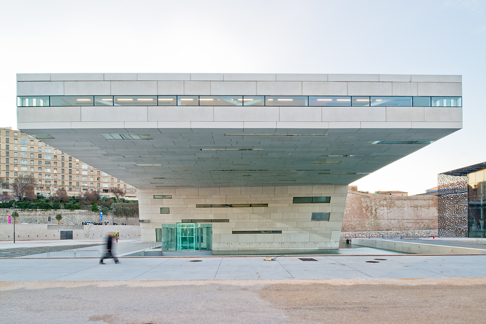 Villa La Mediterranee / Stefano Boeri Architetti - Centro De Diagnóstico