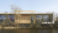 Escola Primária Lairdsland / Walters & Cohen Architects