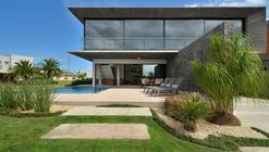 Casa Bosques / Studio Colnaghi Arquitetura