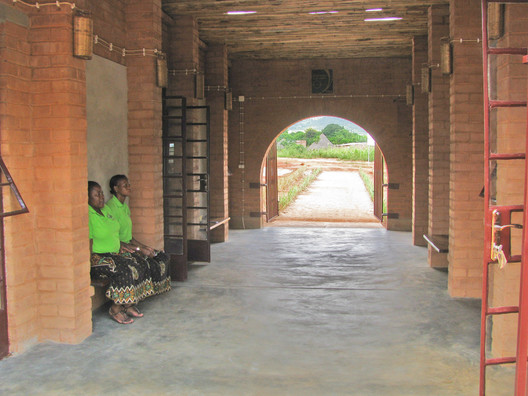 Centro Comunitário de Manica / CAS Studio Architecture + Architecture For Humanity - Imagem 9 de 45
