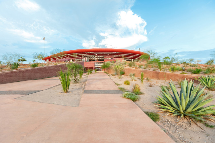 Estadio Sonora / 3Arquitectura - Jardín