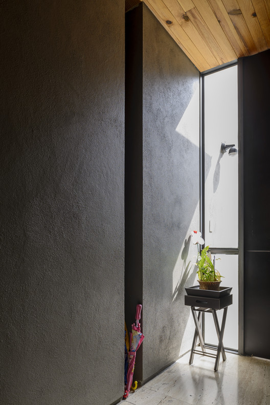 Casa para Renta / Miguel Montor Casa para Renta / Miguel Montor - Mesas, Ventanas, Puerta