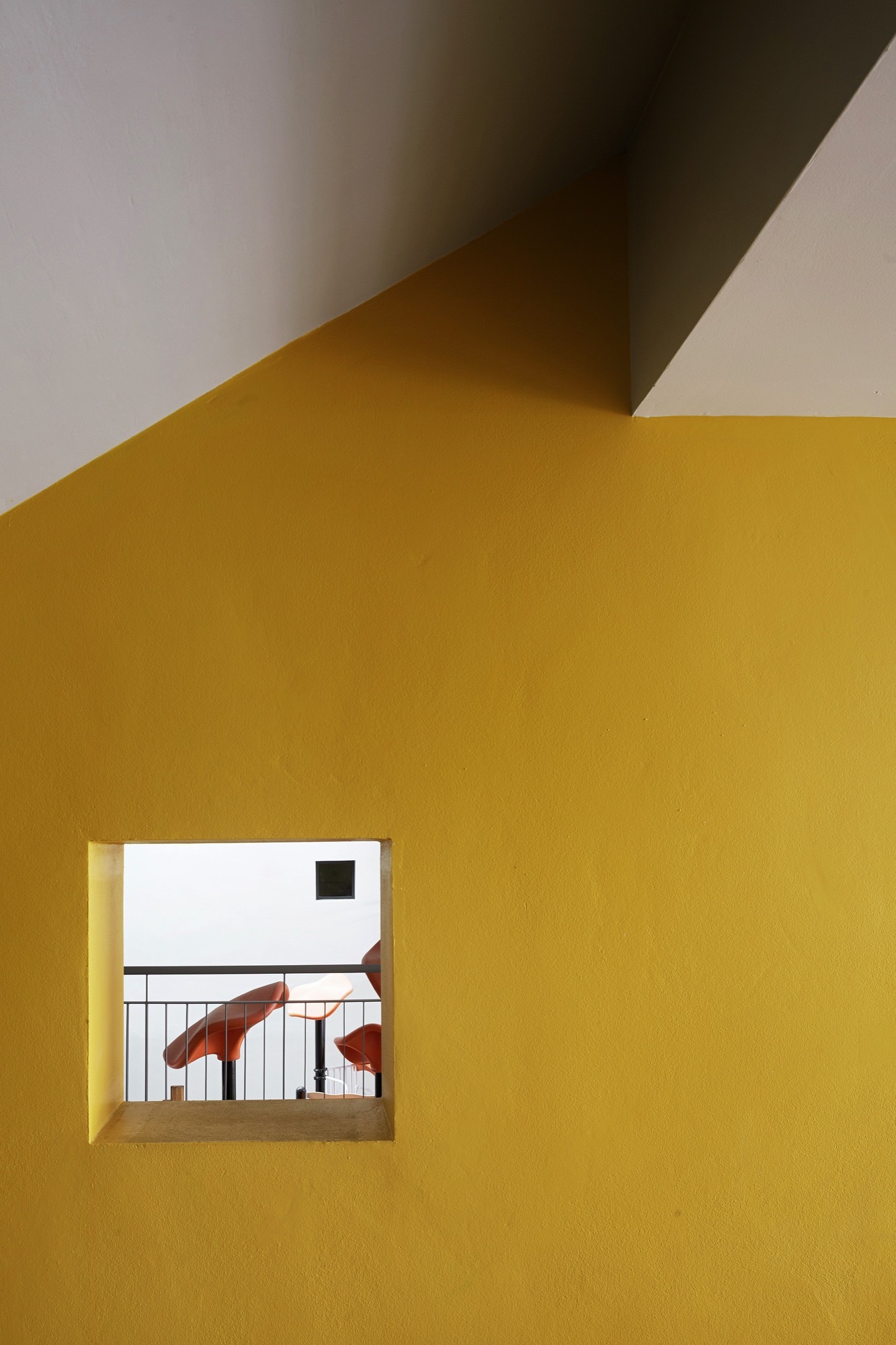  Foto zu Gallery of Charoenpong Kindergarten / I Like Design Studio - 15 