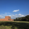 Teatre-Auditori de Llinars del Vallès / Álvaro Siza Vieira + Aresta + G.O.P. - Imagen 3 de 33