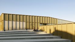 Centro Cultural en Saint-Germain-lès-Arpajon / Ateliers O-S architectes