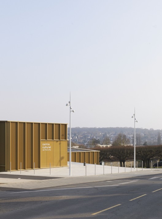 Centro Cultural en Saint-Germain-lès-Arpajon / Ateliers O-S architectes - Imagen 18 de 50