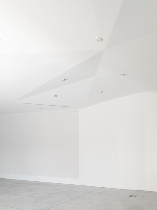 Centro Cultural en Saint-Germain-lès-Arpajon / Ateliers O-S architectes - Imagen 20 de 50