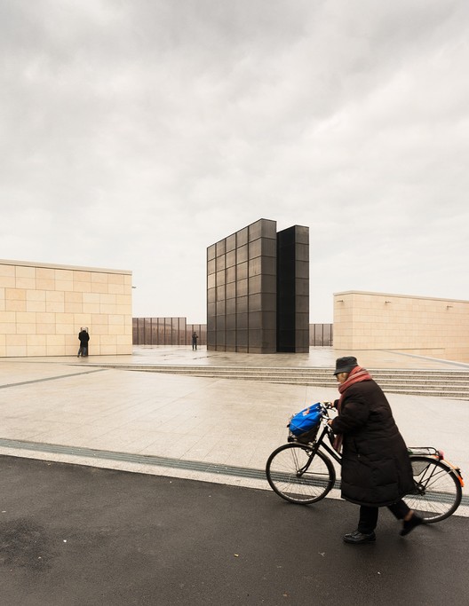 Memorial Shoah de Bolonha / Set Architects - Imagem 6 de 24