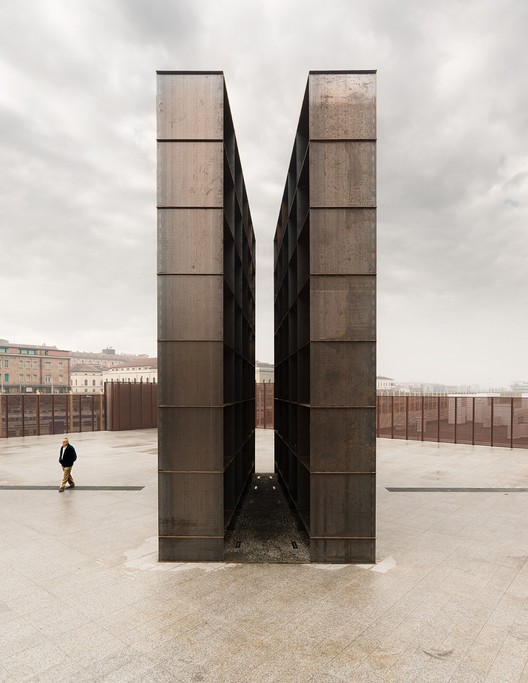 Memorial Shoah de Bolonha / Set Architects - Imagem 3 de 24