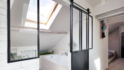 Living Under the Roof / Prisca Pellerin