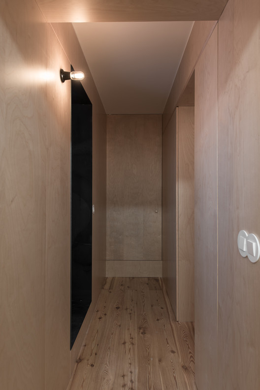 Casa na Bica do Sapato / ARRIBA - Imagem 14 de 23