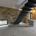 Casa con techo plegado / TOOB STUDIO - Casas