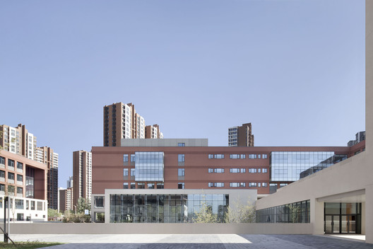 School with an Open Space / Beijing Institute of Architectural Design 6th Division - Image 7 of 40