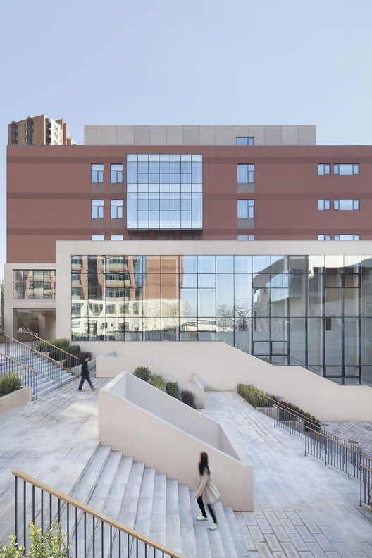 School with an Open Space / Beijing Institute of Architectural Design 6th Division - Image 12 of 40