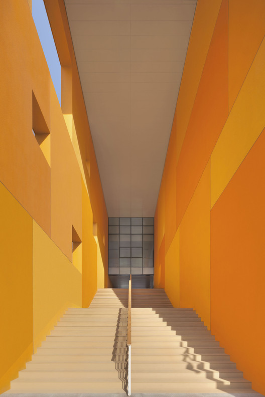School with an Open Space / Beijing Institute of Architectural Design 6th Division - Image 25 of 40