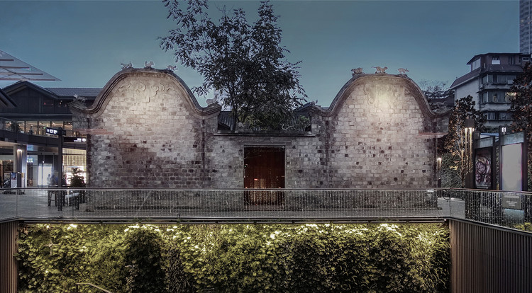 Abbaye Belgium Resturant / MRDA Architects - Facade