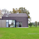 Casa F&C KIEKENS / Architektuurburo Dirk Hulpia  - Casas