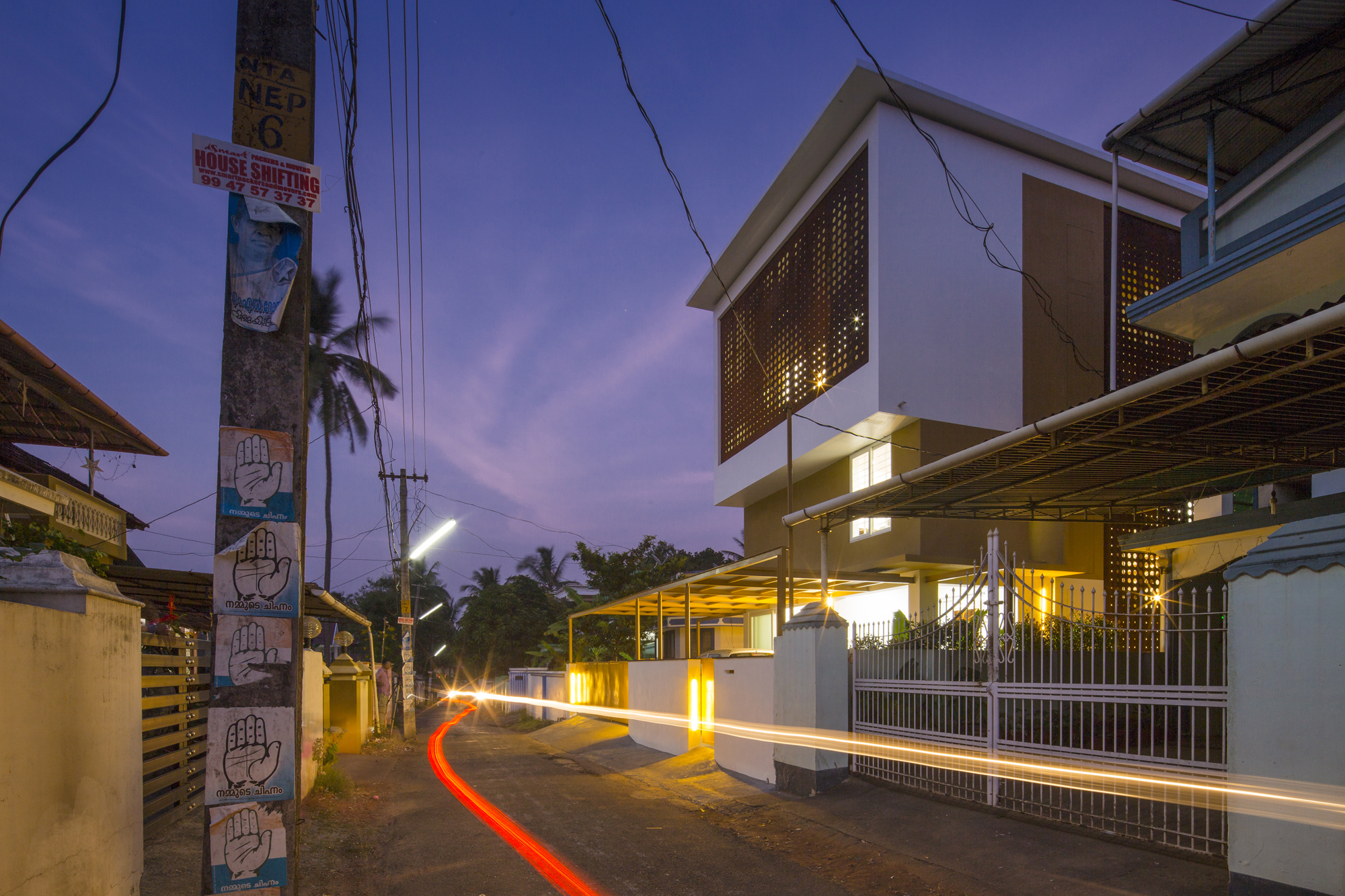 Gallery of The Breathing Wall Residence / LIJO.RENY Architects - 6