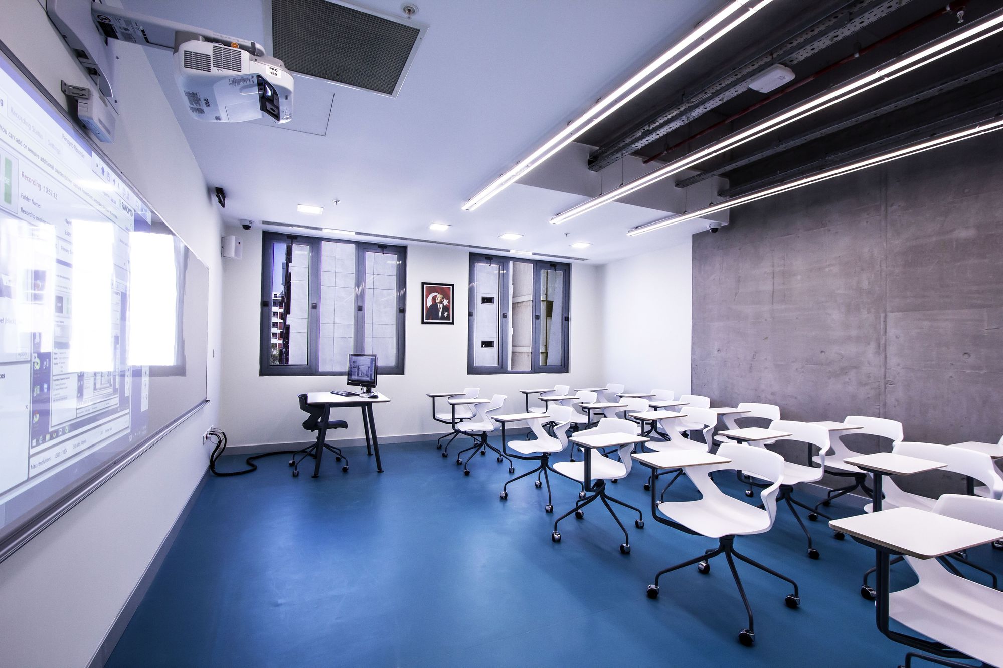 Gallery of School of Foreign Languages / AUDB Architects 13