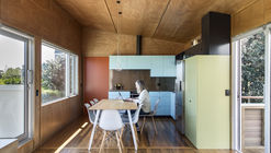 Field Way Bach  / Parsonson Architects