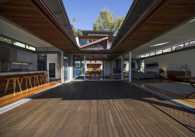 Jodie’s House / Casey Brown Architects - Facade, Beam, Windows, Deck