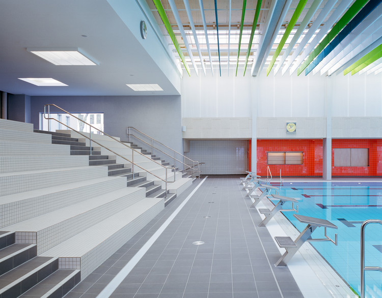 Swimming-Hall in Gotha / Veauthier Meyer Architekten | ArchDaily