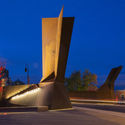 Plaza Poppy / The Marc Boutin Architectural Collaborative - Memorial