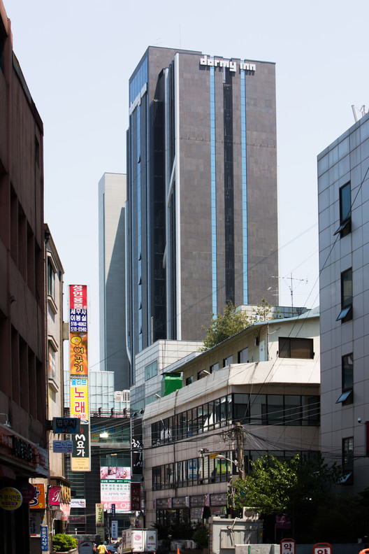 Dormy Inn Premium Garosugil  / PLANEARTH Architects - Windows, Facade, Cityscape