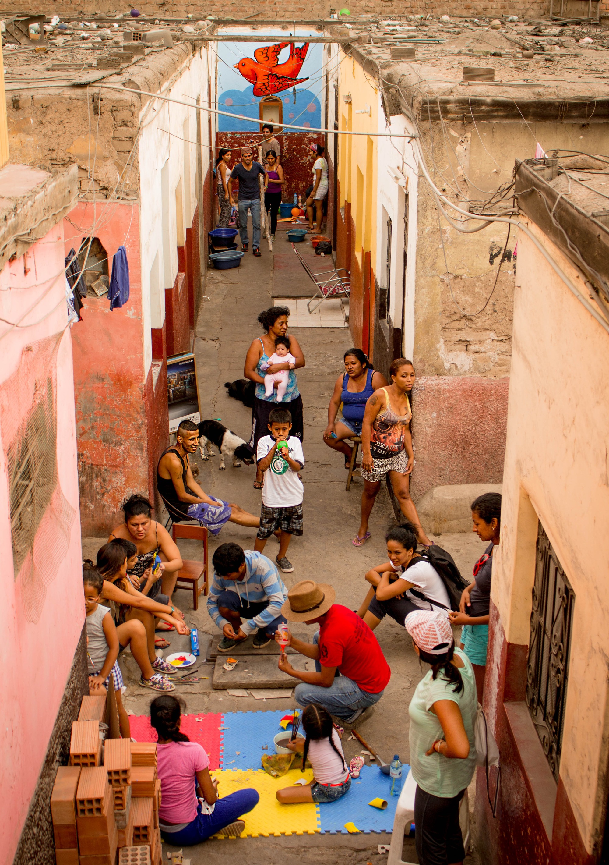Arquitectura para afrontar riesgos cotidianos: Workshop "Barrios Altos