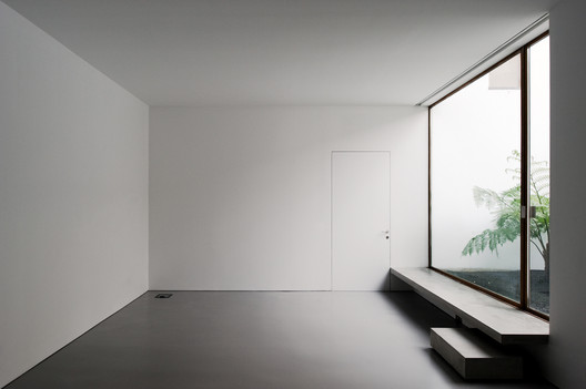 Casa Robalo Cordeiro / João Mendes Ribeiro Casa Robalo Cordeiro / João Mendes Ribeiro - Imagen 8 de 19