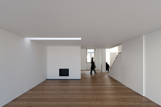 Casa Robalo Cordeiro / João Mendes Ribeiro Casa Robalo Cordeiro / João Mendes Ribeiro - Imagen 12 de 19