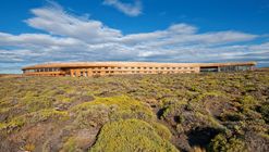 Tierra Patagonia宾馆 / Cazu Zegers建筑事务所