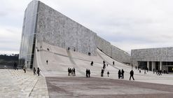 Interview with Peter Eisenman: "I Am Not Convinced That I Have a Style"