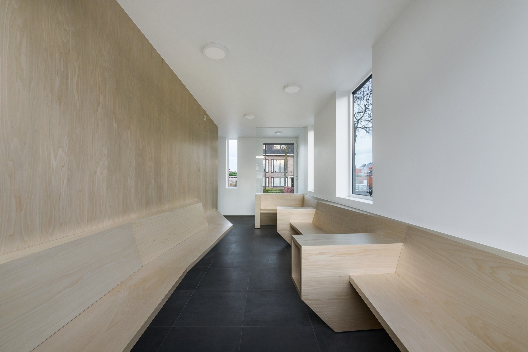 Gallery of Medical Practice De Schuyter / Joshua Florquin Architects - 12