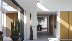 深水宅/ Tobias Partners