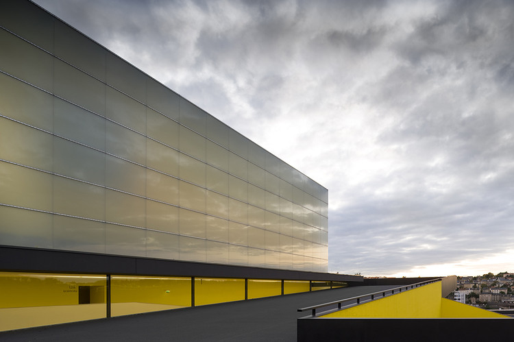 A arquitetura do bom selvagem / Valdemar Cruz - Imagem 3 de 3