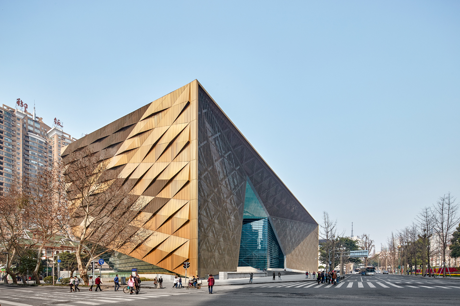 来自存在建筑-建筑摄影的投稿：即将完工的成都博物馆新馆露出真面目 | ArchDaily