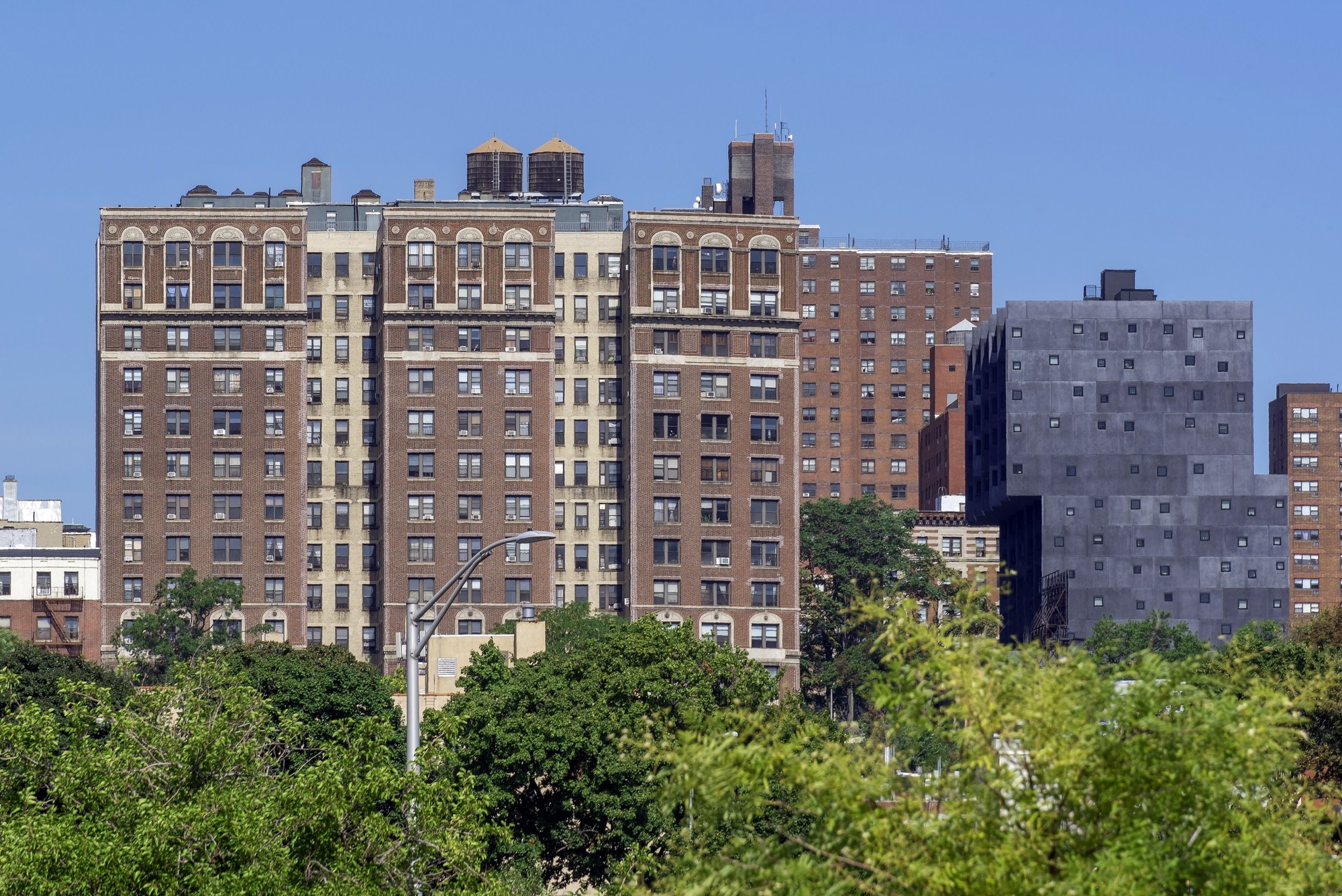 Galería de Sugar Hill / Adjaye Associates 14