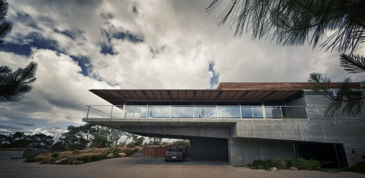 Atalaya House / Alberto Kalach - Facade